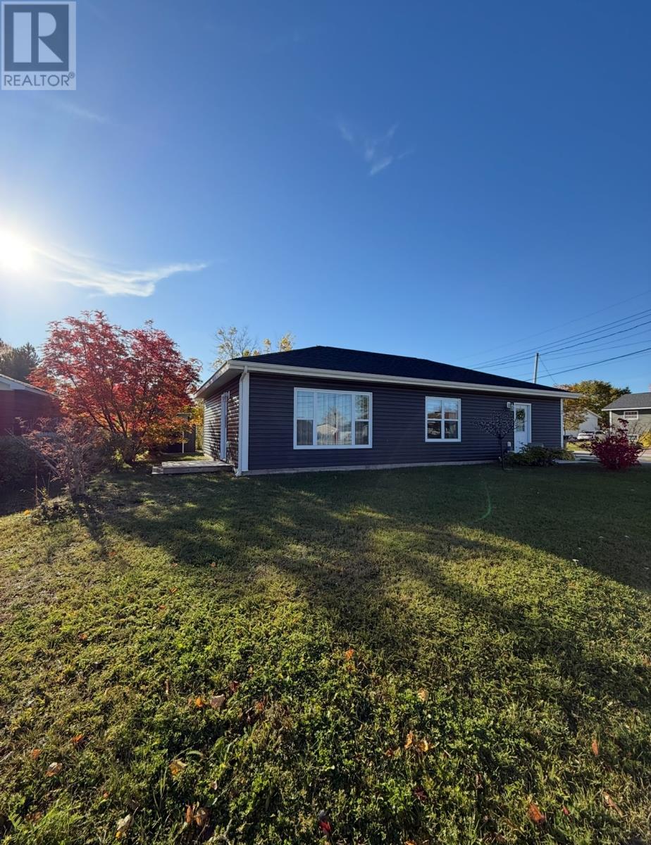 2 Colbourne St, Deer Lake, NL A8A 1E4