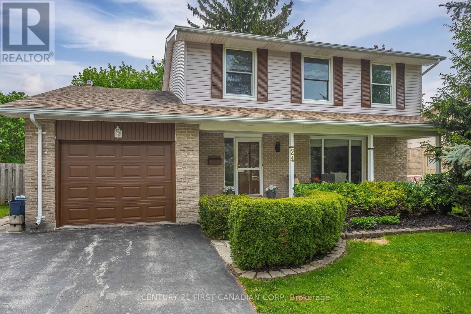 24 Bartlett Cres, London, ON N6K 1W4