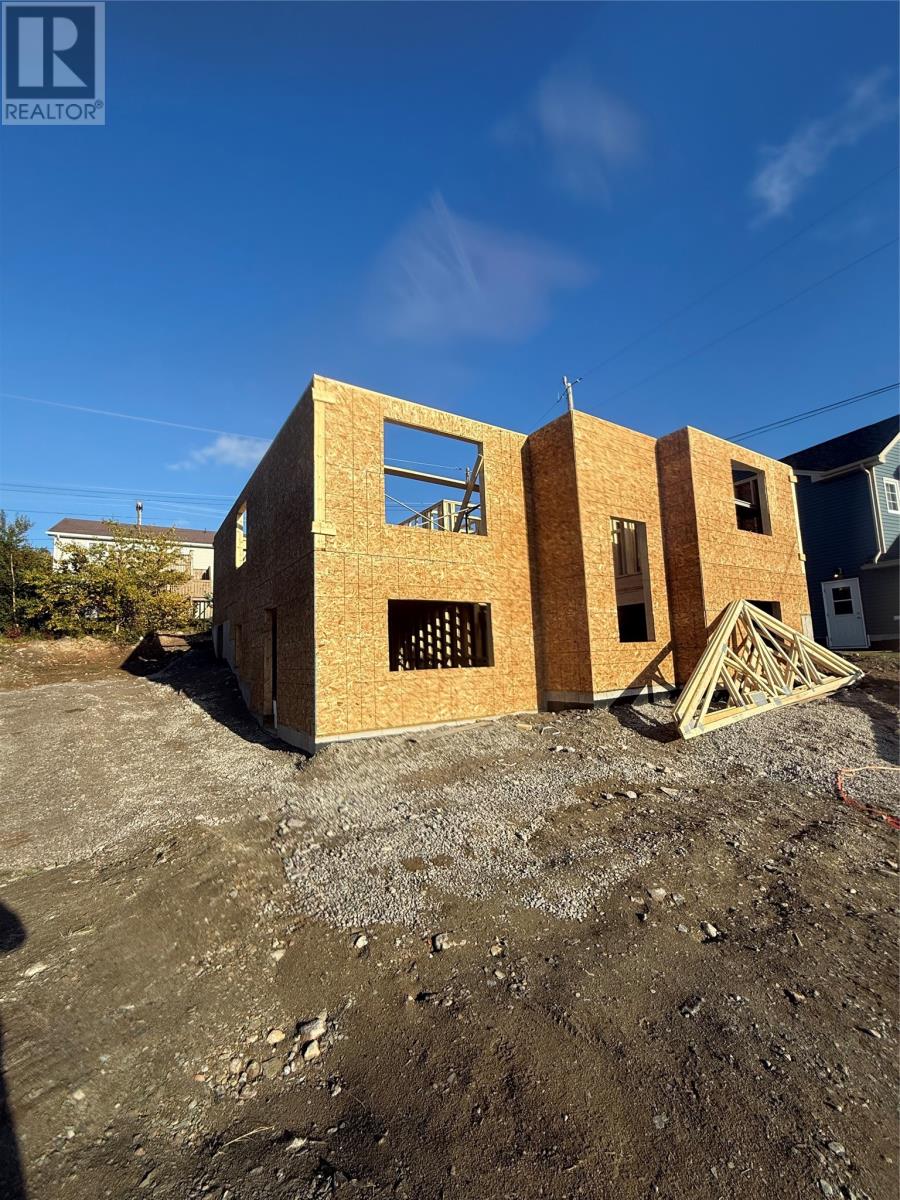 4 Heidi Cres, Conception Bay South, NL A1X 0H8