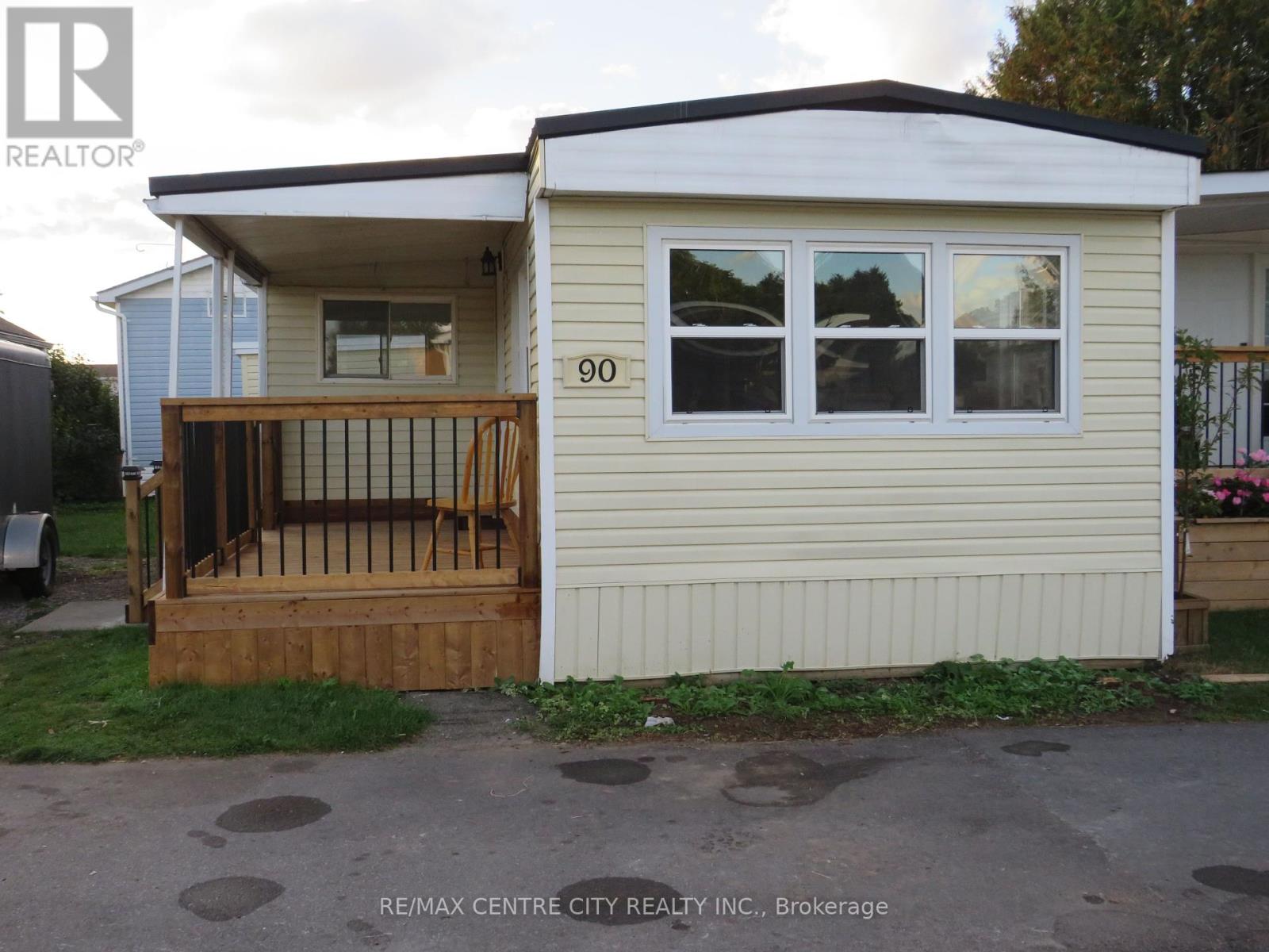 90 2189 Dundas St E, London East East I, ON N5V 1H3
