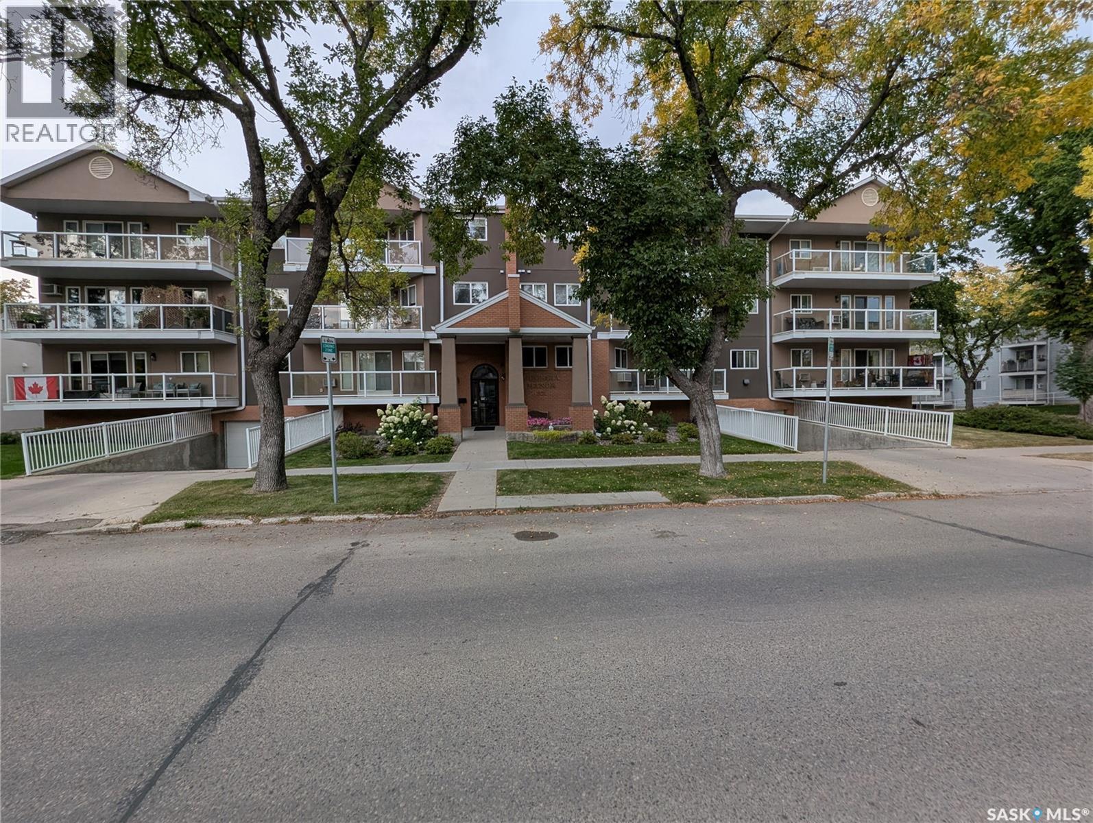 921 Main Street Unit 204, Saskatoon, SK S7H 0K5