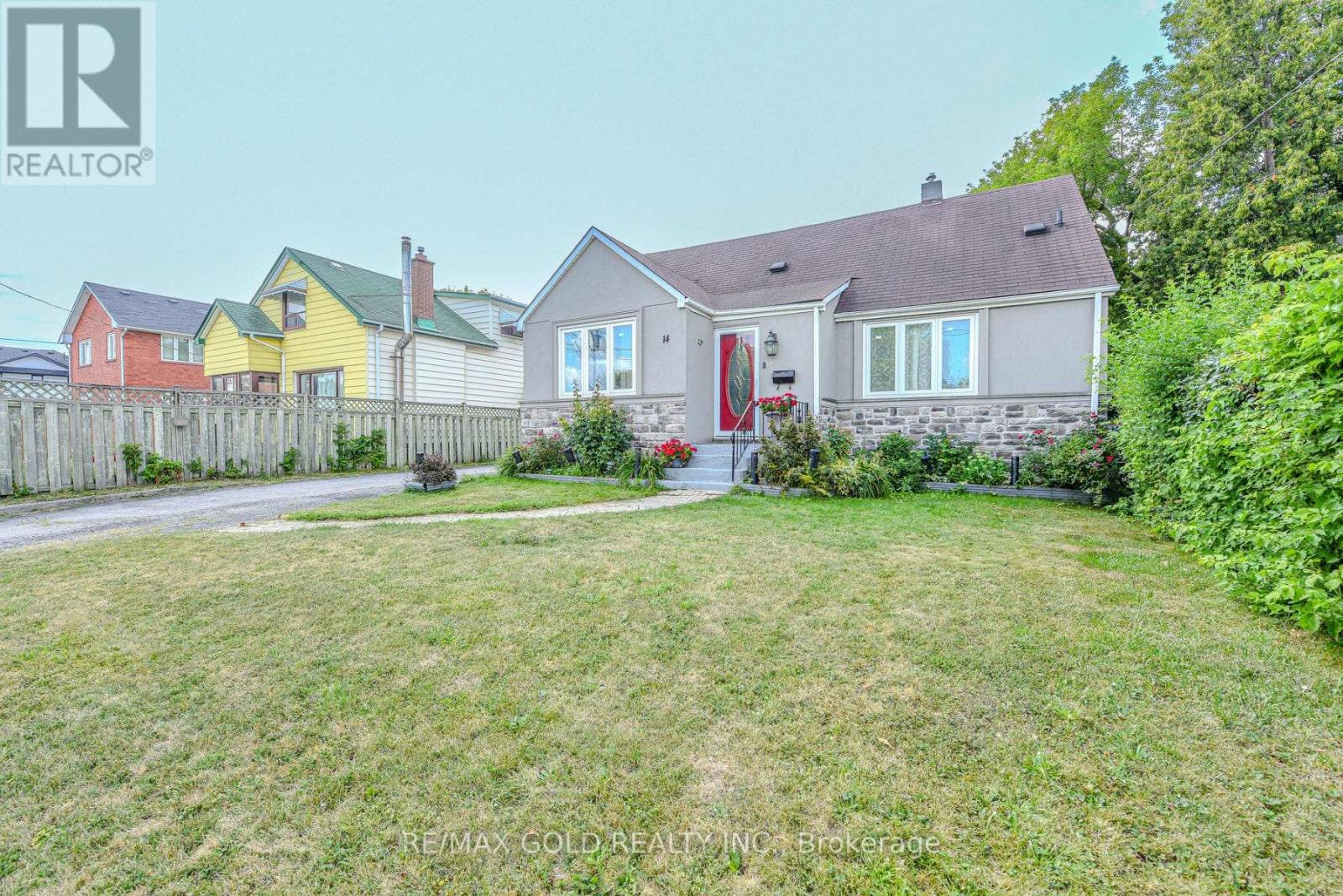 14 Burlington St, Mississauga Malton, ON L4T 1B7