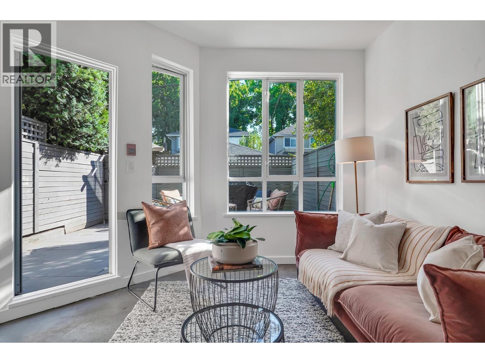 3440 W Broadway Unit 122, Vancouver, BC V6R 4R2