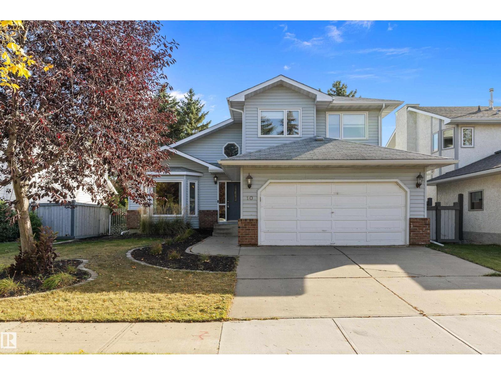 10 Delisle Co, St. Albert, AB T8N 5R4