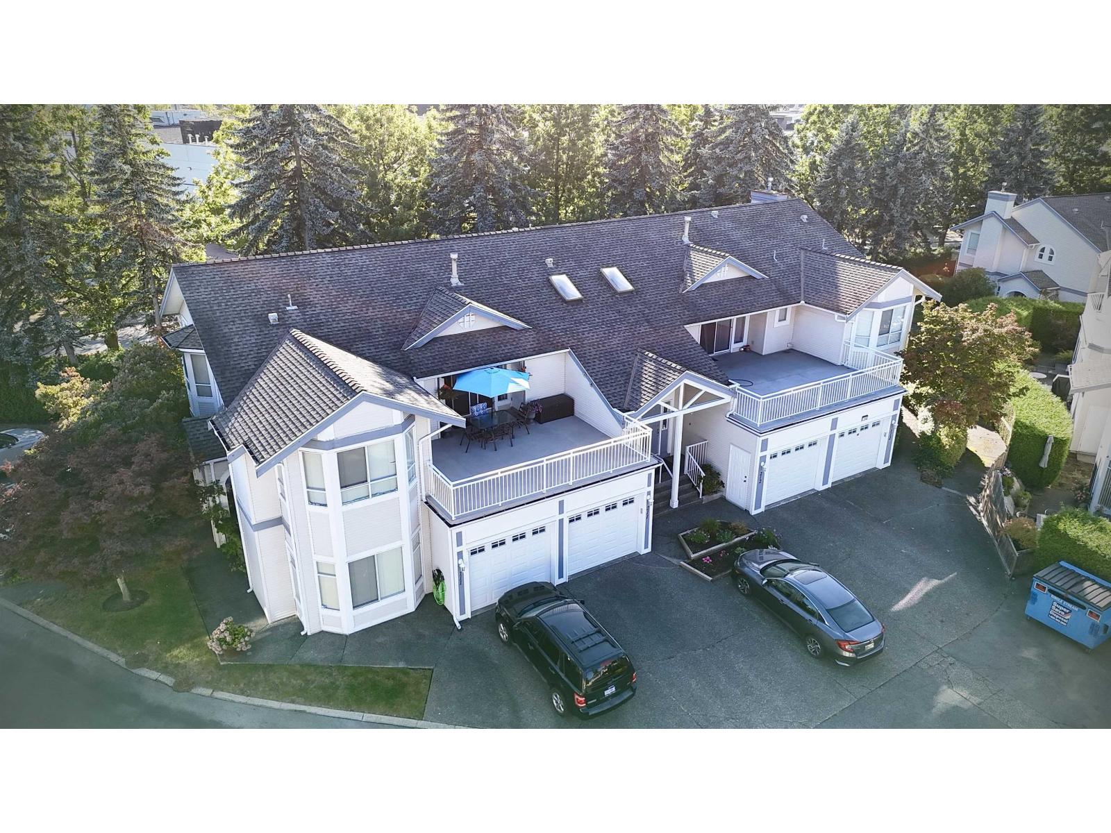 9072 Fleetwood Way Unit 212, Surrey, BC V3R 0M6