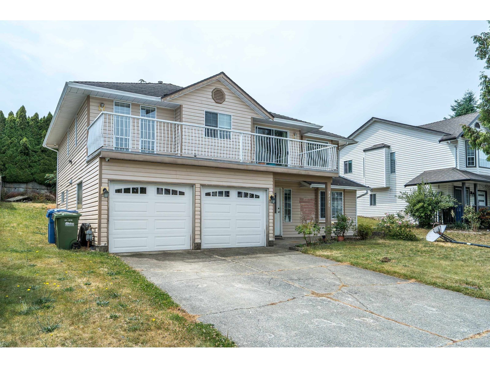 32120 Rogers Ave, Abbotsford, BC V2T 5B7