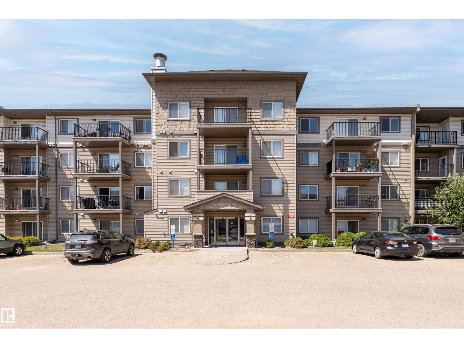 301 Clareview Station Drive Northwest #438, Edmonton, AB T6J 7H3