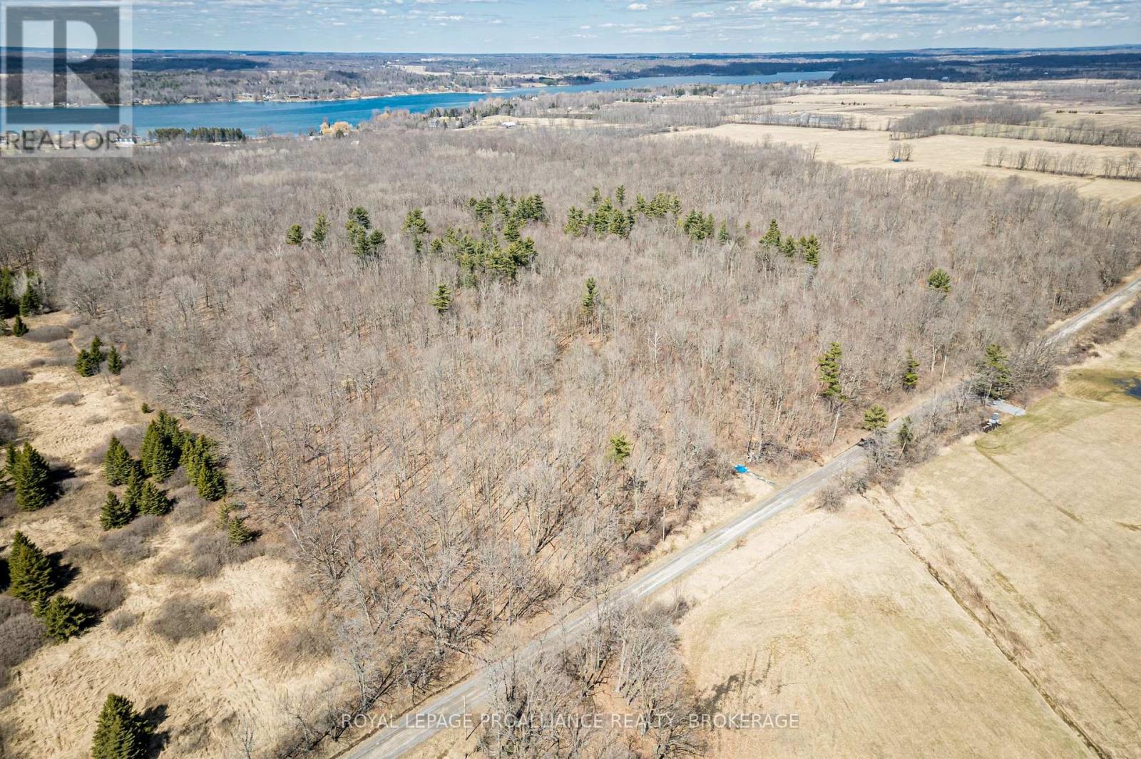 3 Base Line Rd, Frontenac Islands, ON K7G 2V6