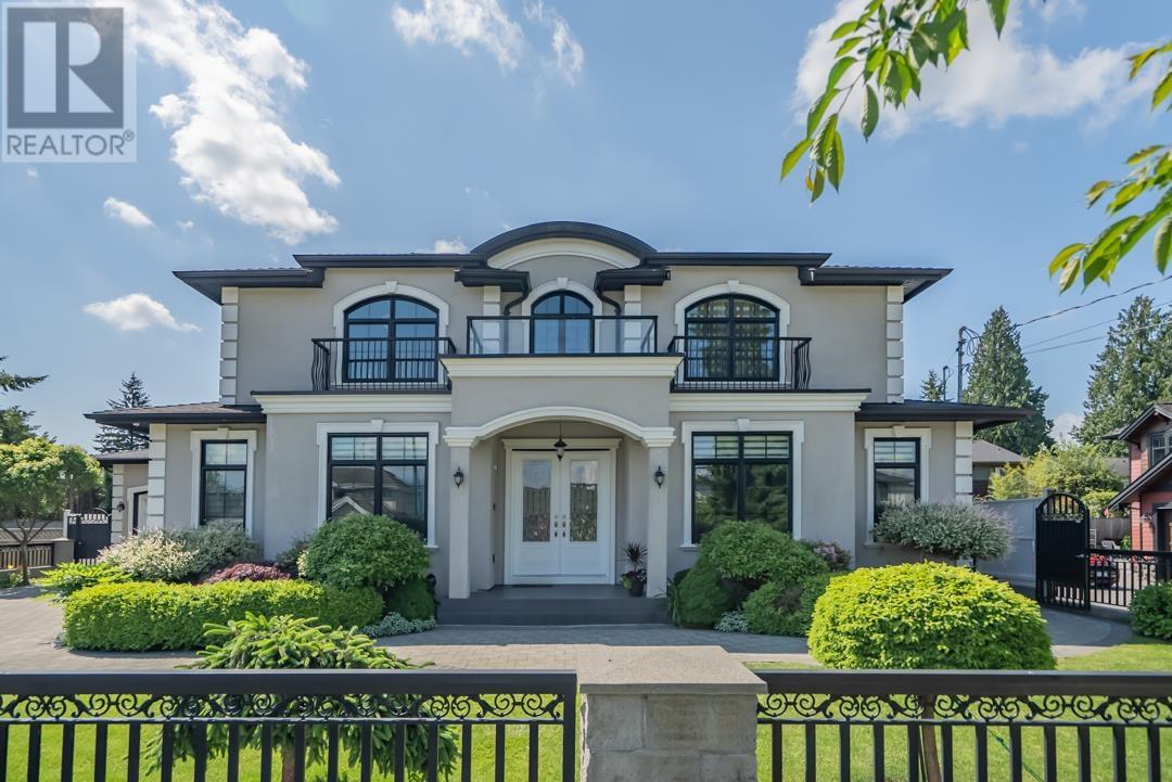 5506 Kincaid St, Burnaby, BC V5G 1W3