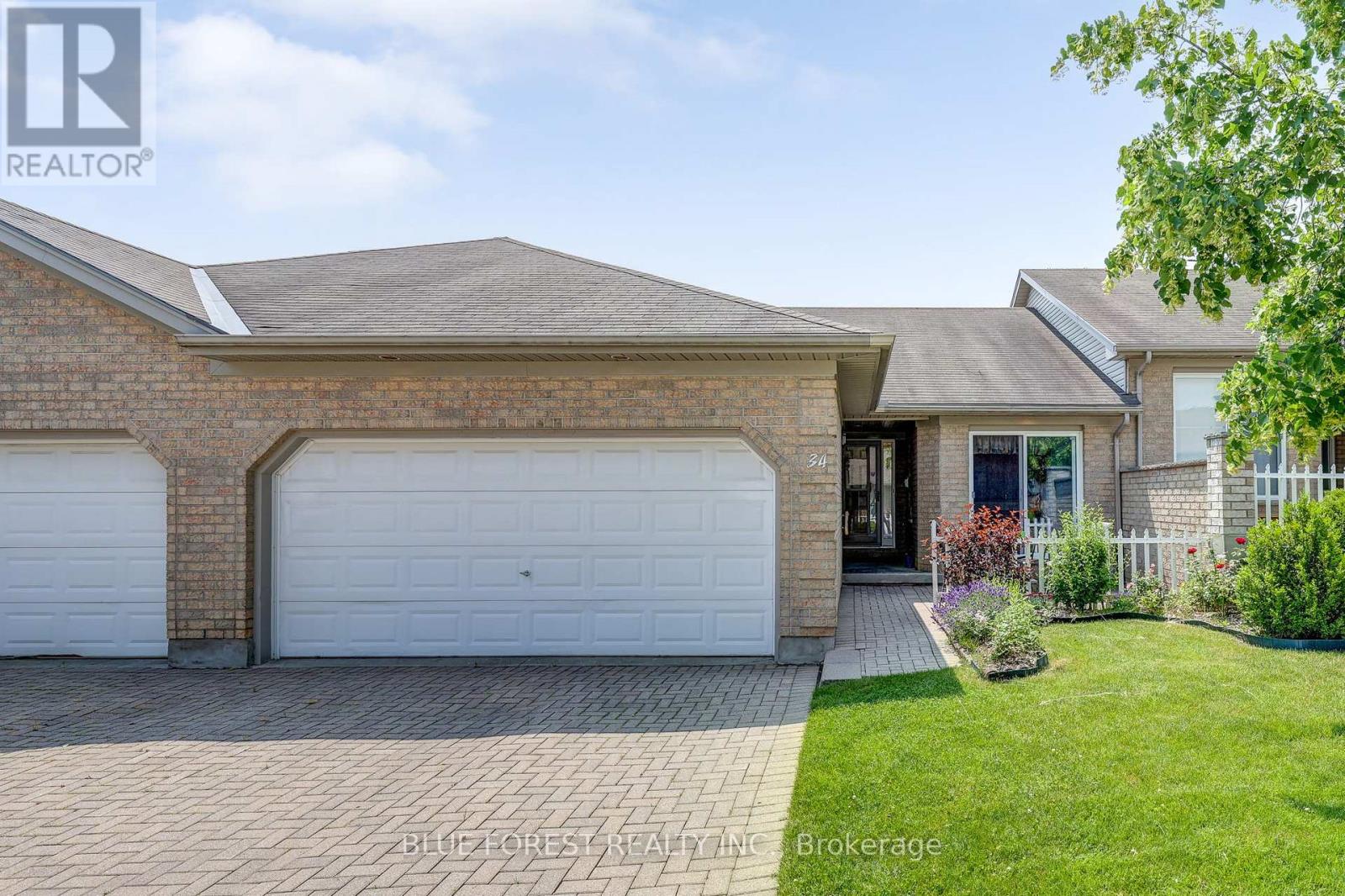 34 861 Shelborne St, London, ON N5Z 5C5