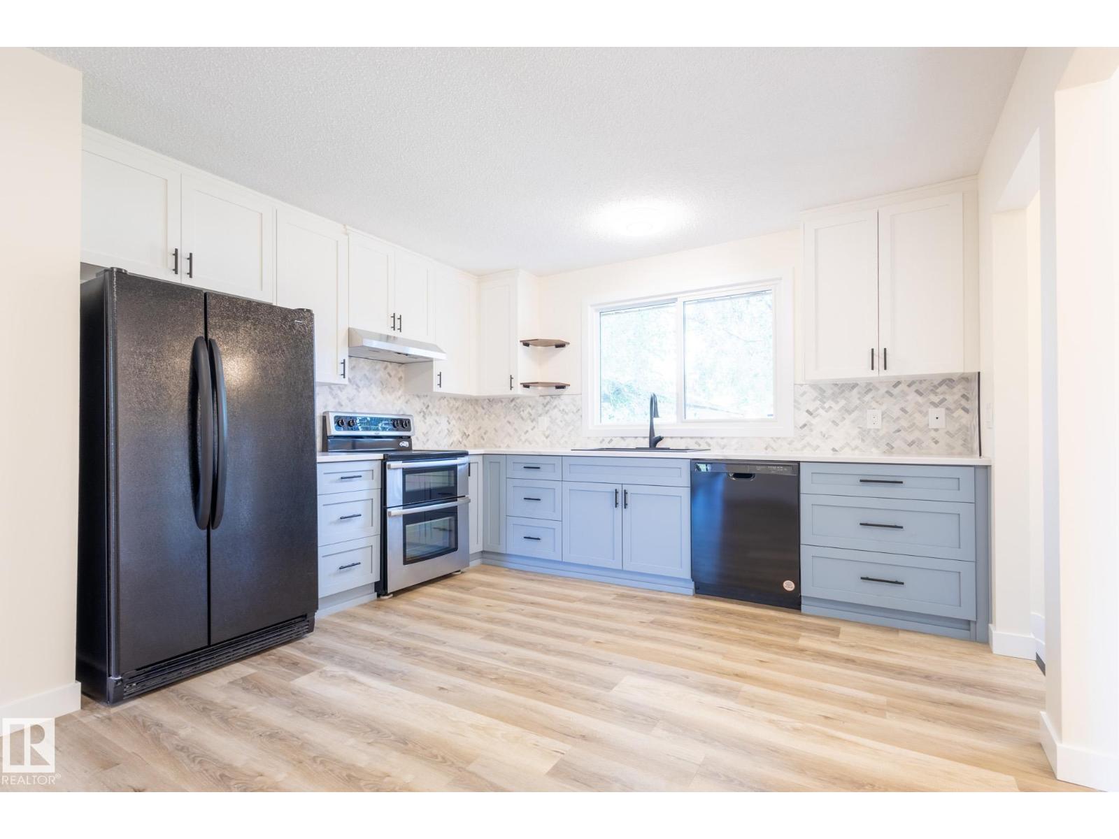 110 St Nw Unit 3109 #a, Edmonton, AB T6J 3E9