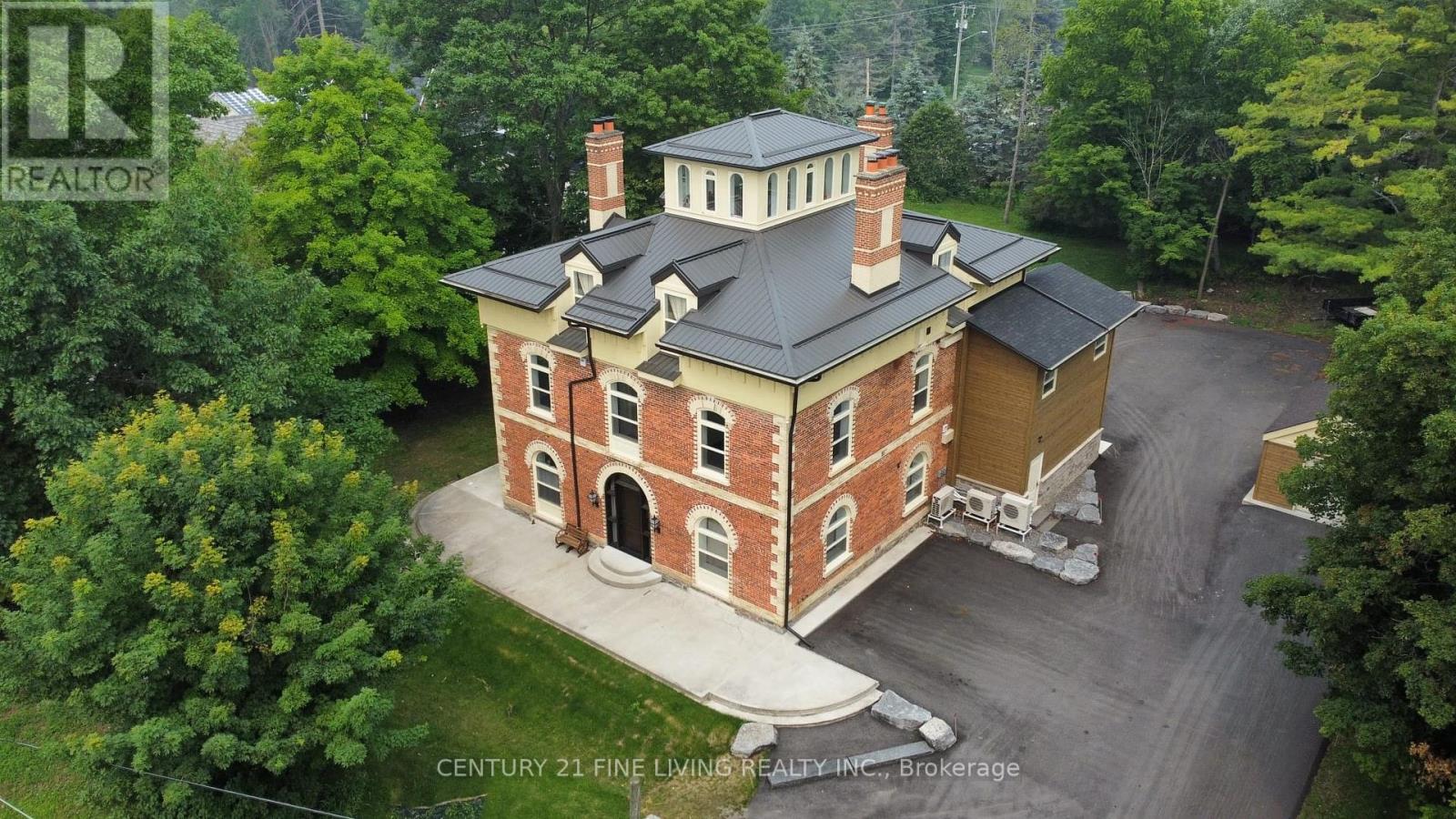 1614 Ridge Rd E, Oro-Medonte, ON L0L 1T0