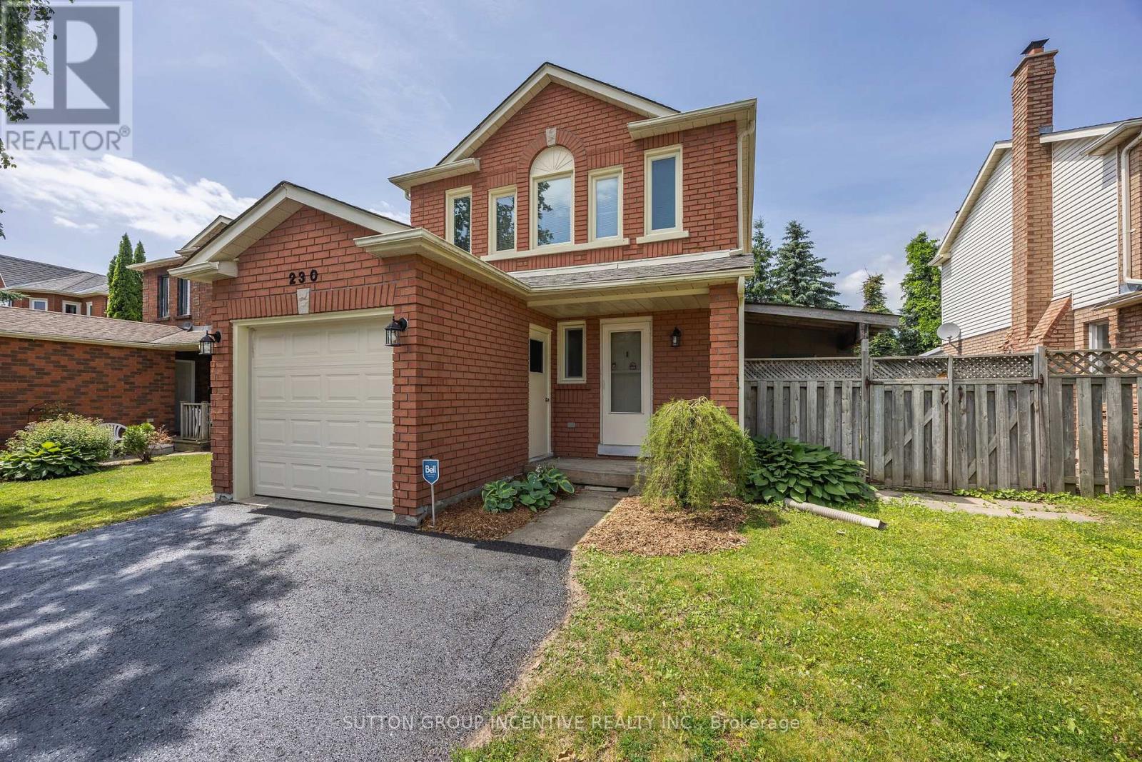 230 Kozlov St, Barrie, ON L4N 7H6