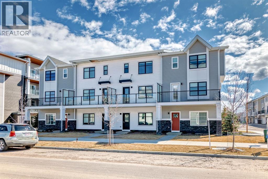 689 Savanna Blvd NE, Calgary, AB T3J 2L8