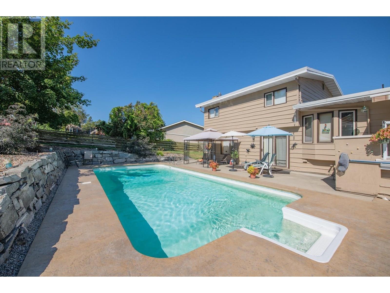 11410 Tassie Dr, Coldstream, BC V1B 1H4