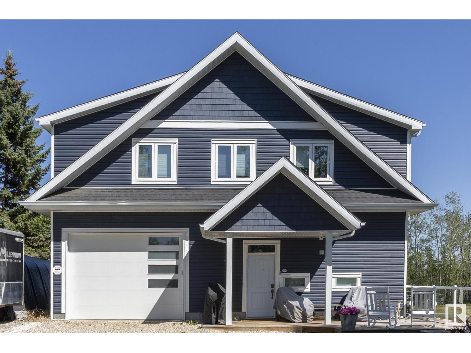 14 Kos St, Rural Parkland County, AB T0E 2B0