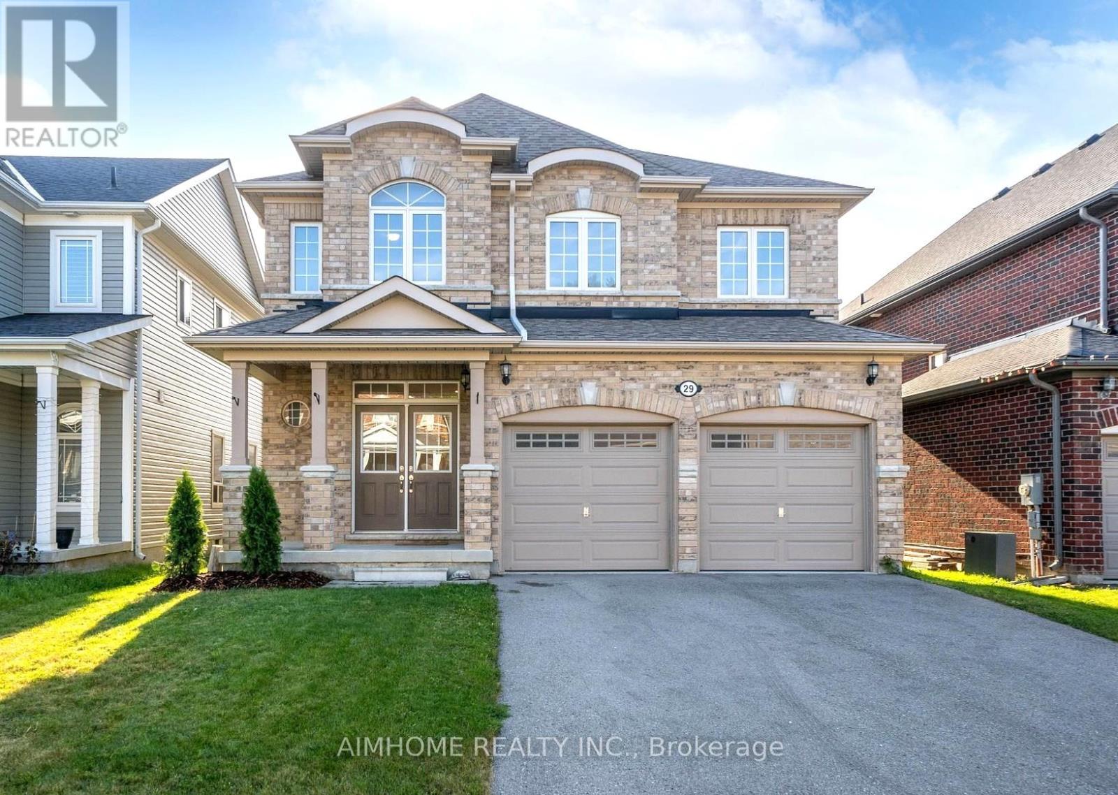 29 Bamburg St N, Georgina, ON L0E 1R0