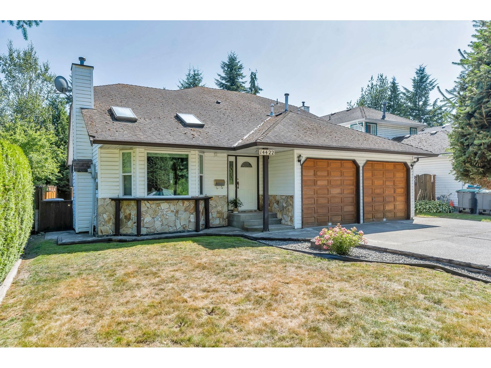 14422 Gladstone Dr, Surrey, BC V3R 5R9