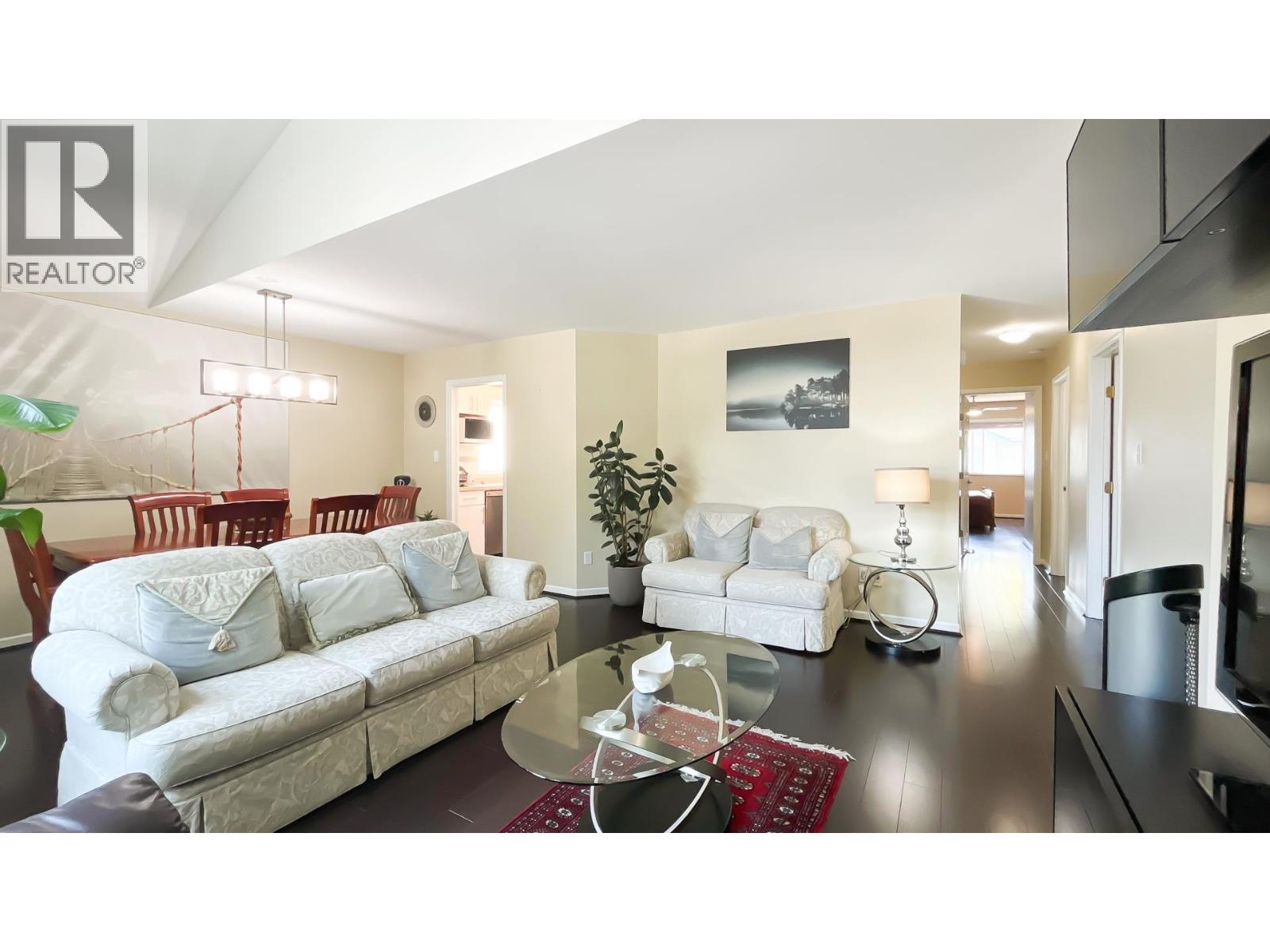 5240 Oliver Dr, Richmond, BC V6V 2S8