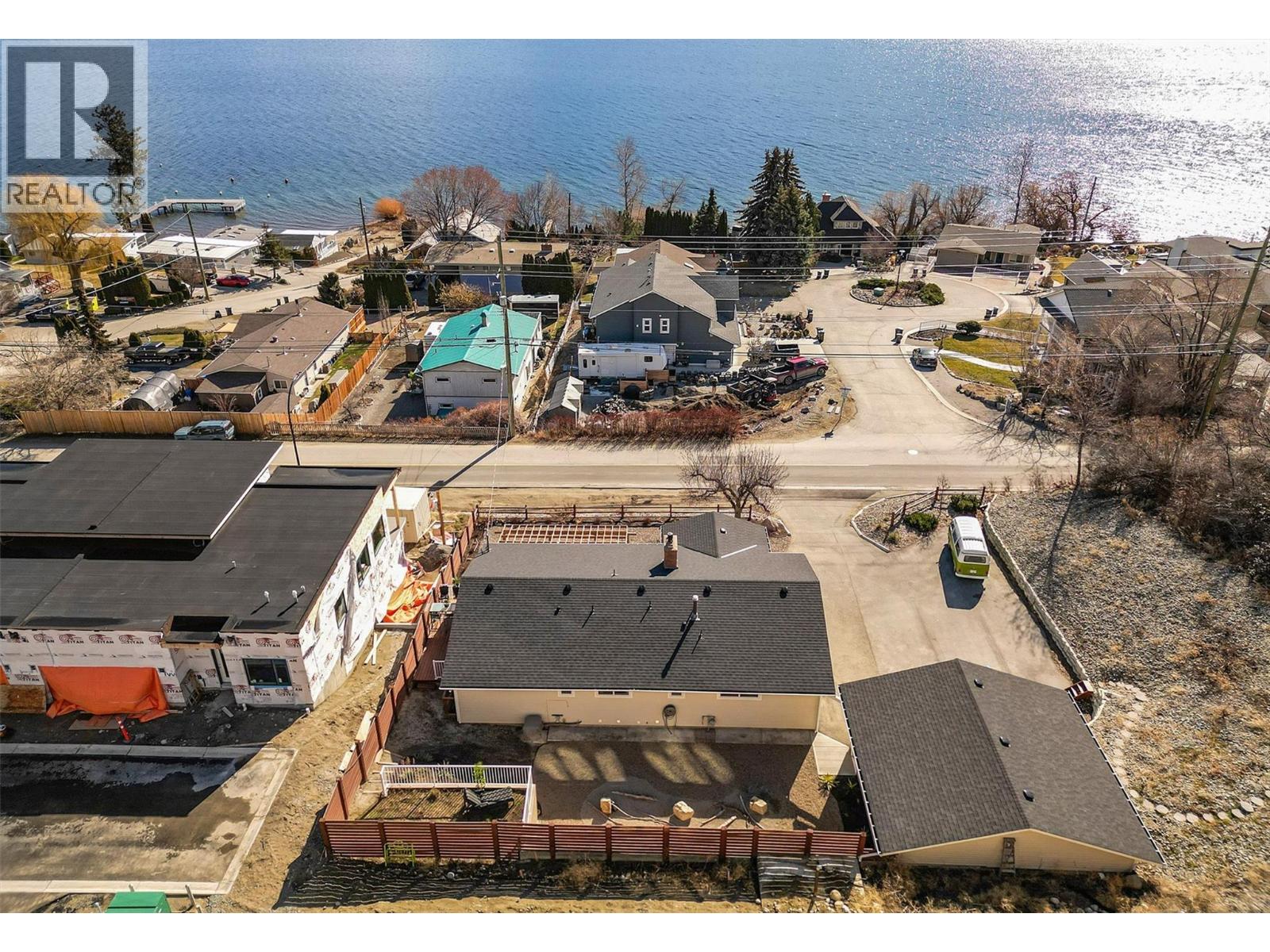 5308 Buchanan Rd, Peachland, BC V0H 1X1