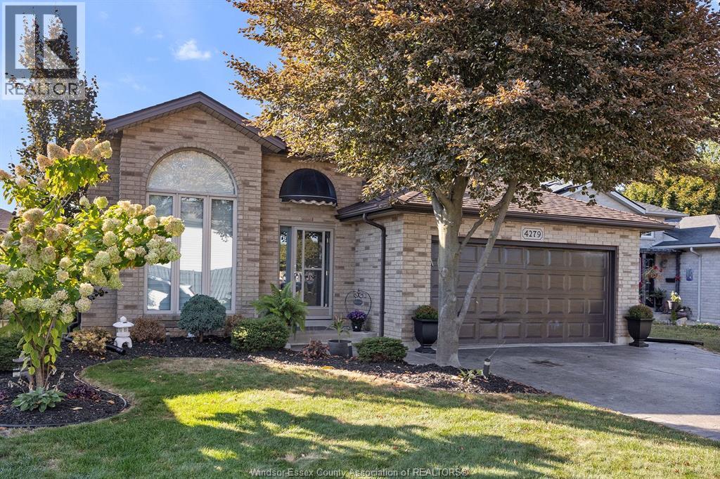 4279 Marlo Cres, Windsor, ON N9G 2Y6