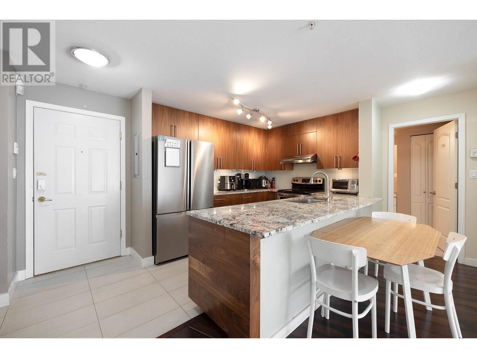 5880 Dover Crescent Unit 219, Richmond, BC V7C 5P5