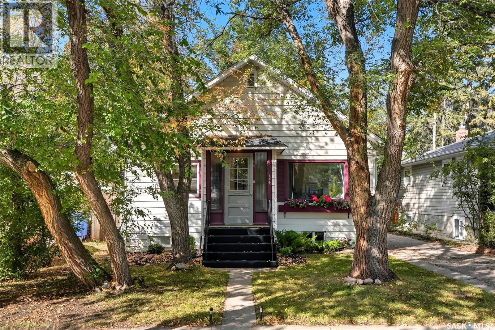 114 107 Street West, Saskatoon, SK S7N 1N8