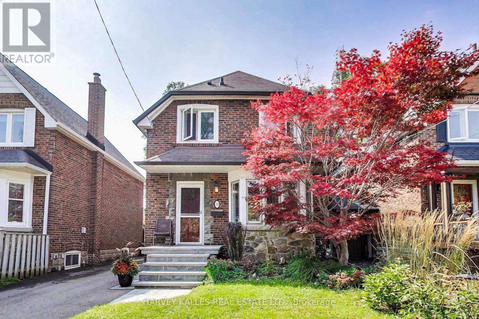 38 Coe Hill Dr, Toronto, ON M6S 3C8