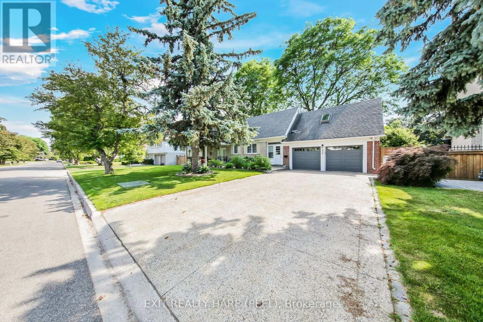 35 Ridgehill Dr, Brampton, ON L6Y 2C3