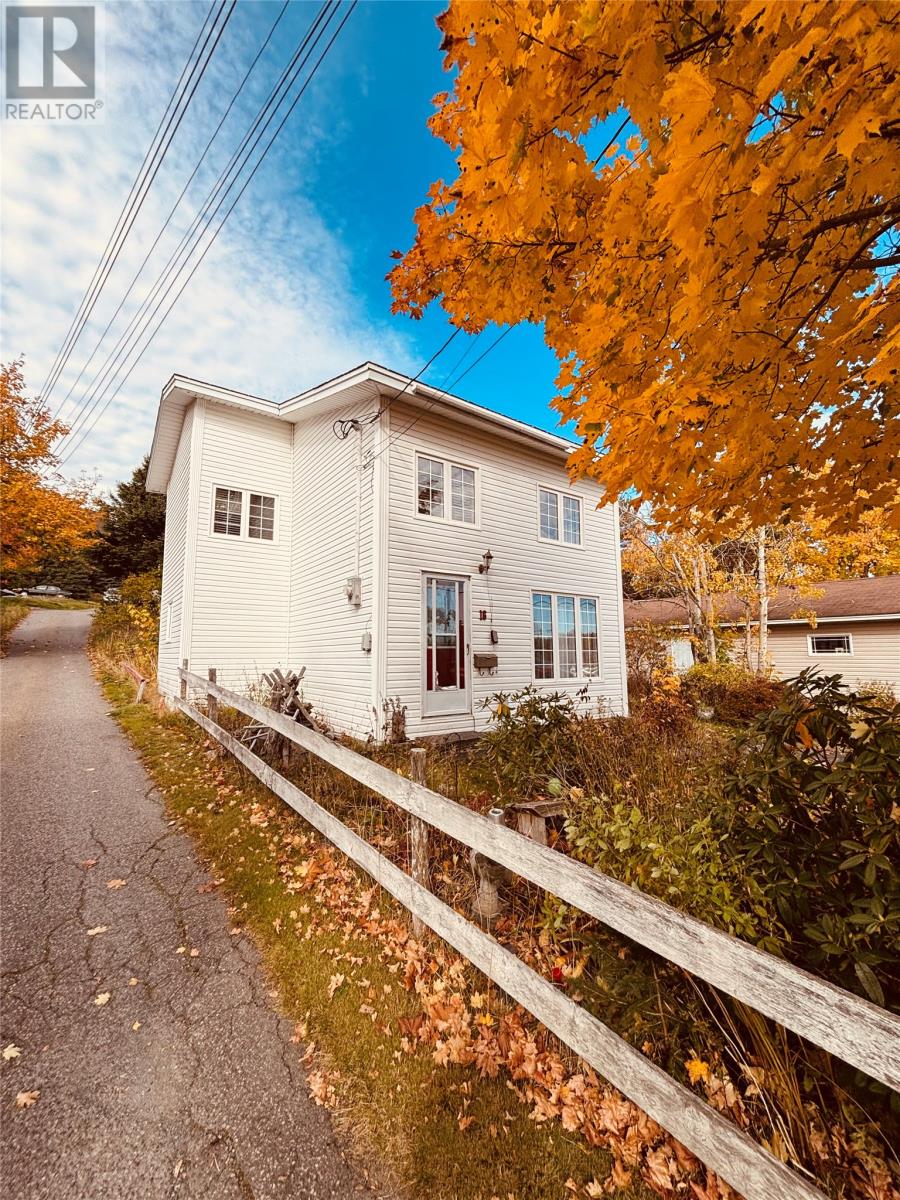 16 Country Rd, Bay Roberts, NL A0A 1G0