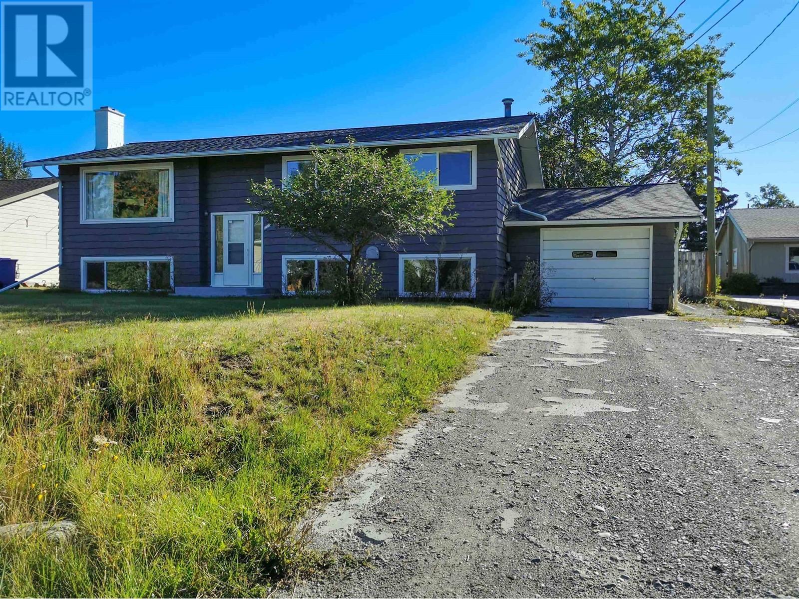 205 Evergreen Crescent, 100 Mile House, BC V0K 2E0