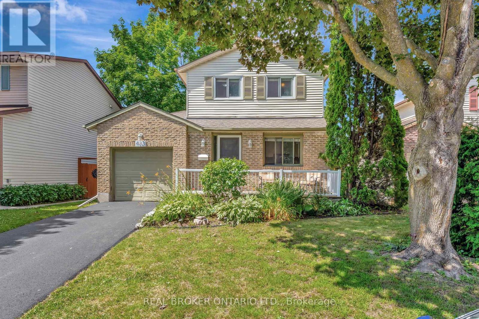 433 Duvernay Dr, Ottawa, ON K1E 2N7