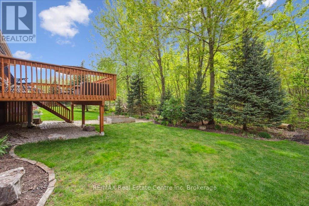 758 Willow Rd, Guelph, ON N1K 2A2