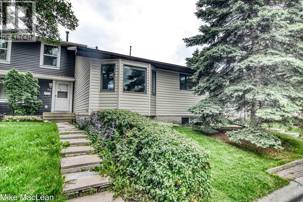 723 Whitehill Way NE, Calgary, AB T1Y 3E6
