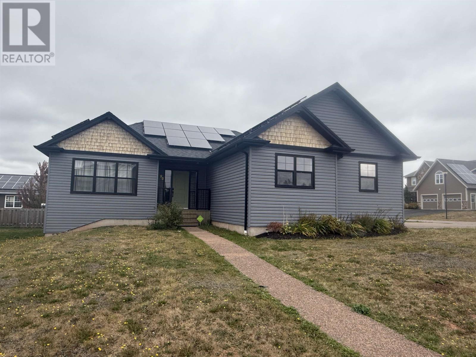 90 Essex Cres, Charlottetown, PE C1E 0G8
