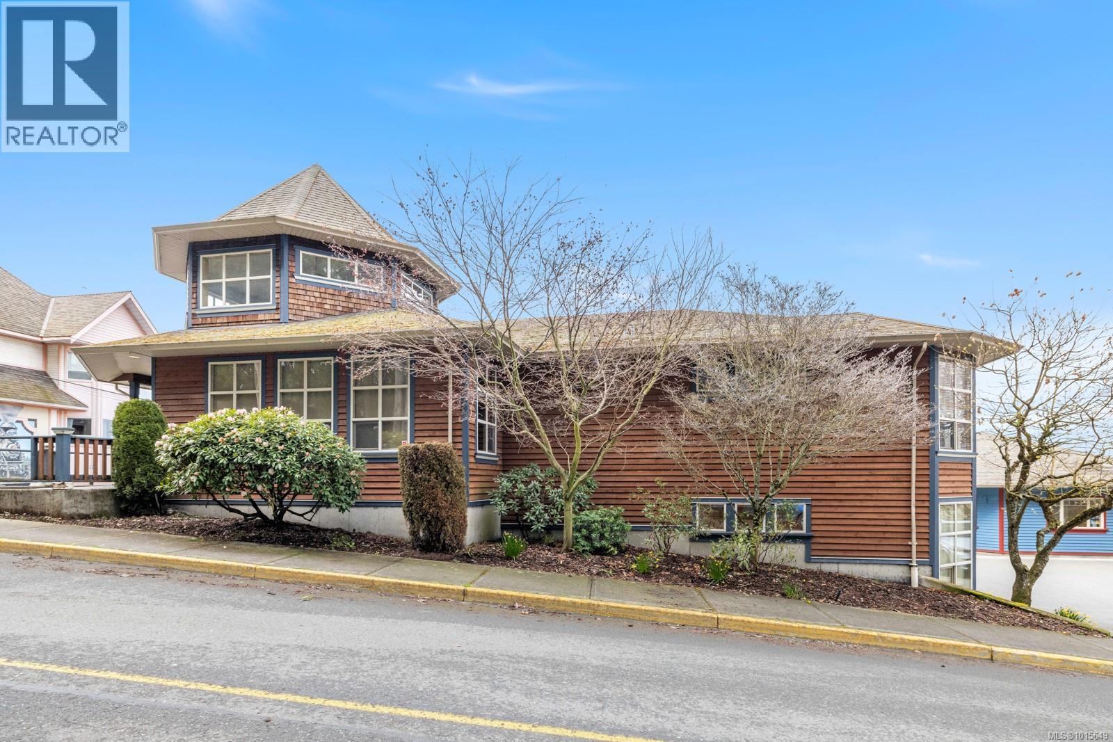 9828 Croft St, North Cowichan, BC V0R 1K1