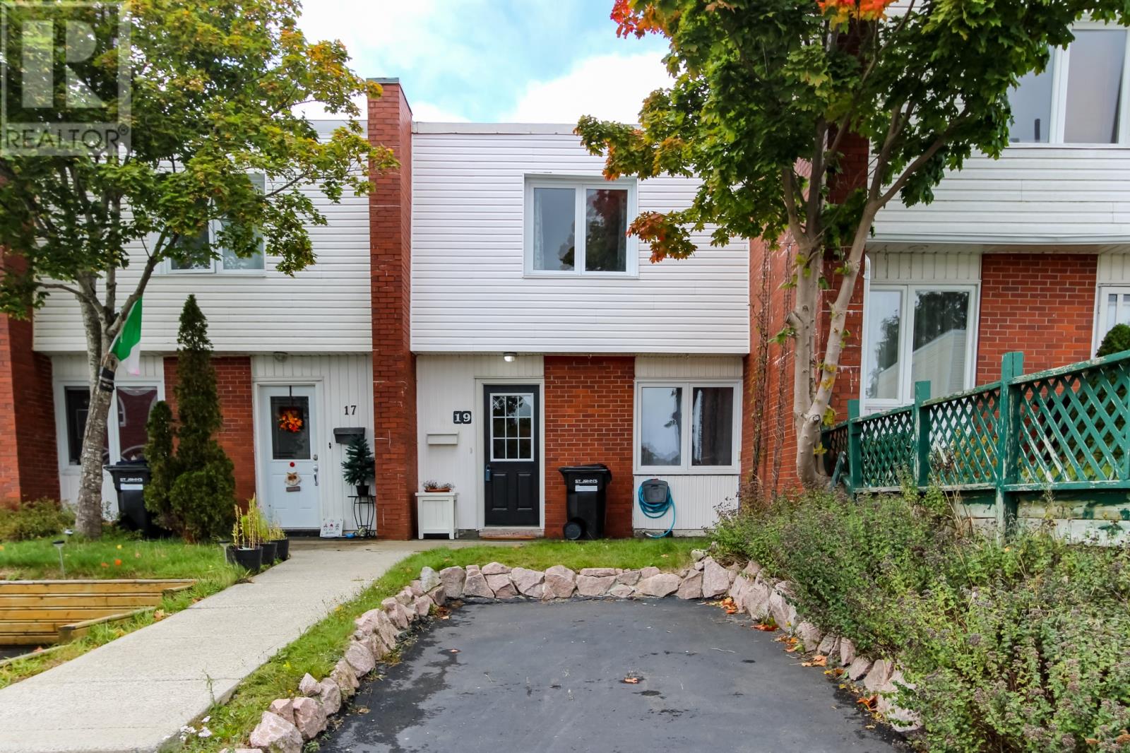 19 Steer St, St. John's, NL A1E 3W7