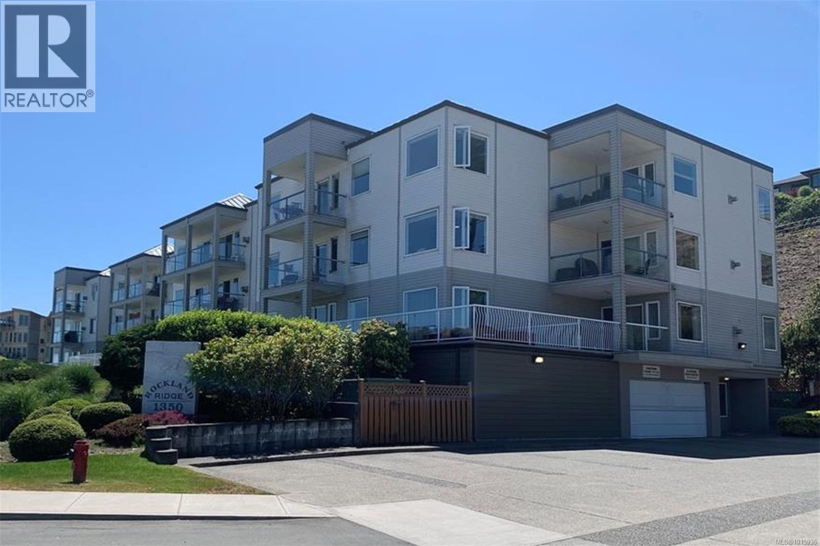 1350 Island Hwy S Unit 301 Hwy, Campbell River, BC V9W 1B5