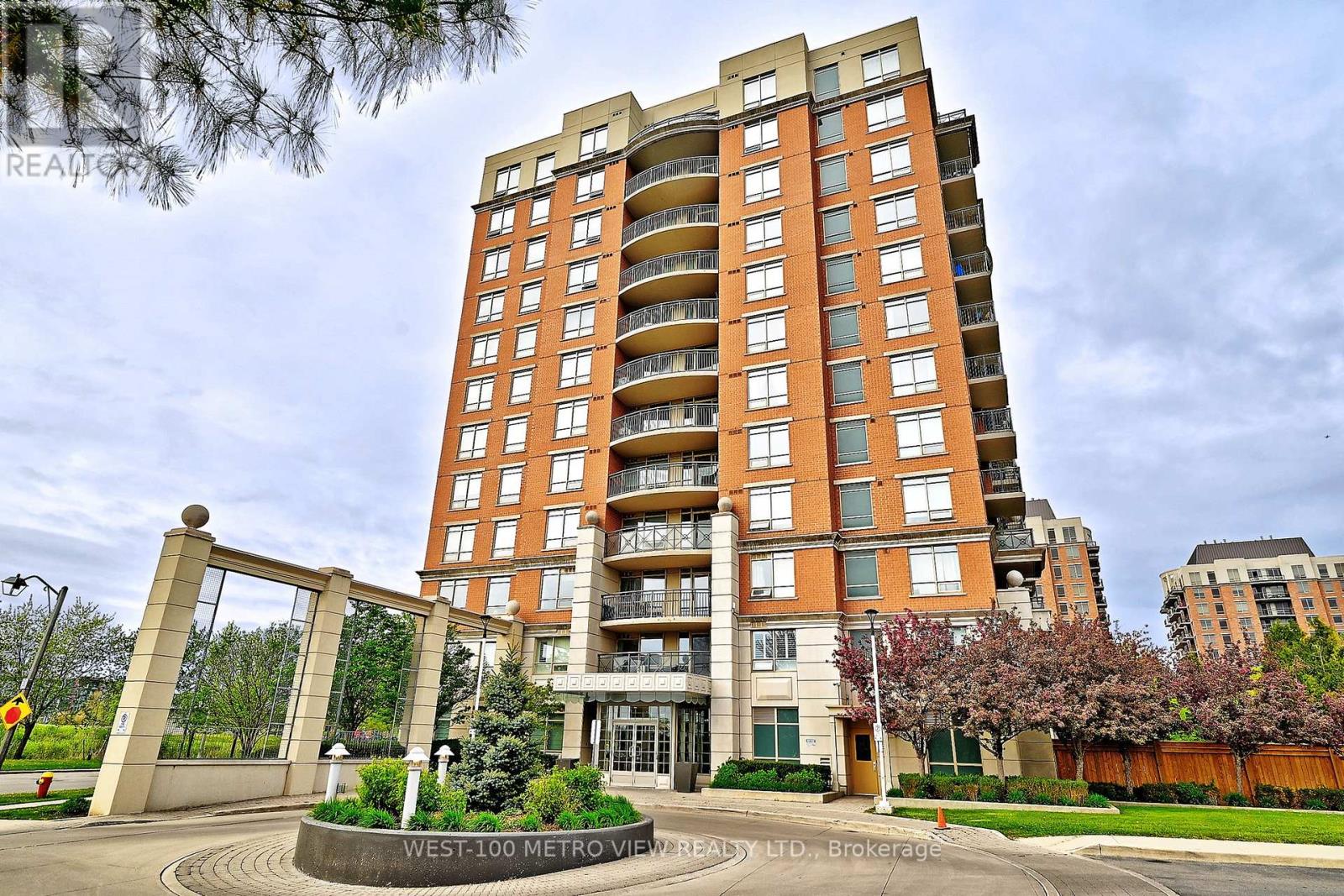 1104 2365 Central Park Dr, Oakville, ON L6H 0C7