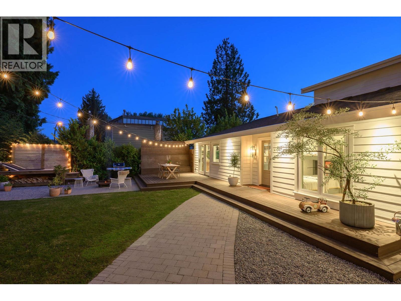 580 Ioco Rd, Port Moody, BC V3H 2W2