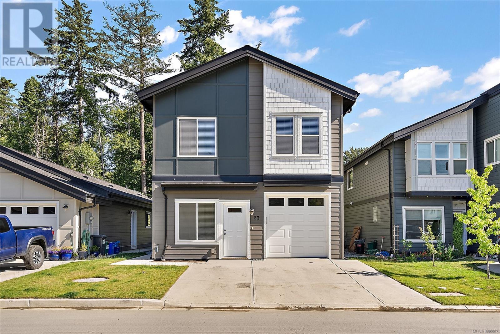23 Saanich Ridge Dr, Central Saanich, BC V8M 0B8