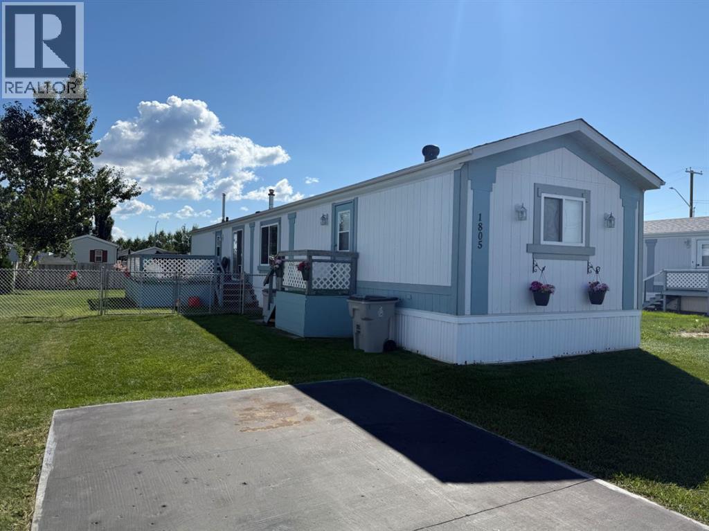 1 A Streetcrescent Unit 1805, Wainwright, AB T9W 1N4