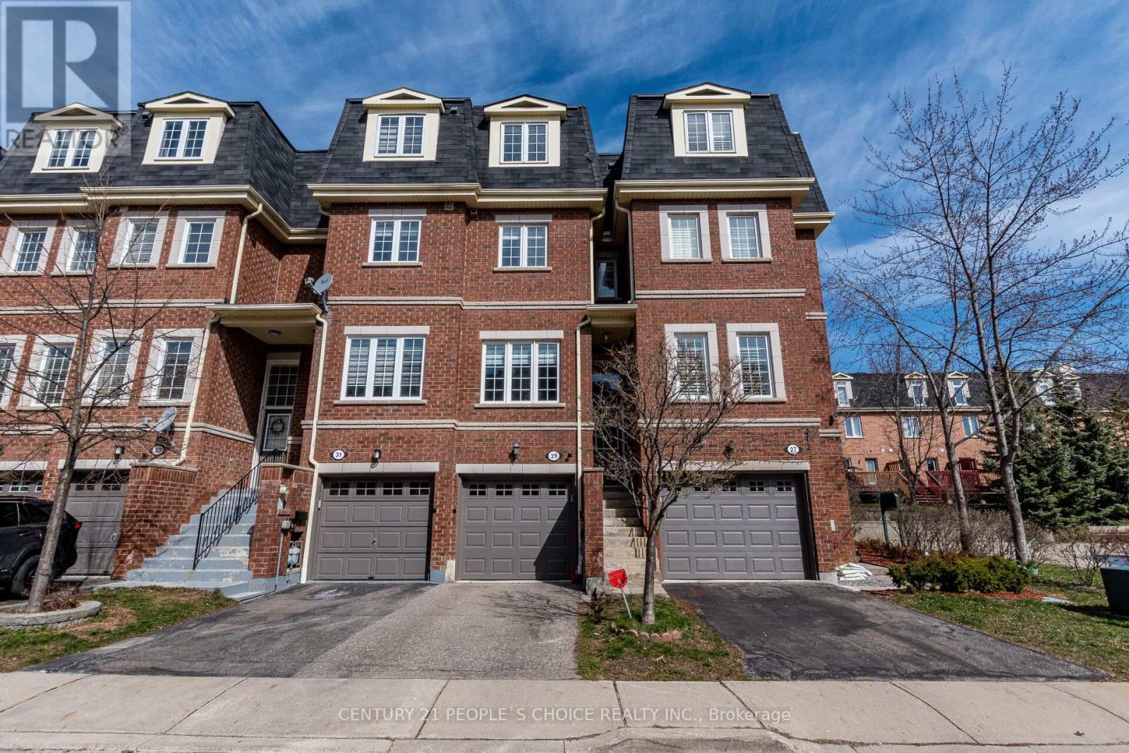 29 435 Hensall Cir, Mississauga, ON L5A 4P1