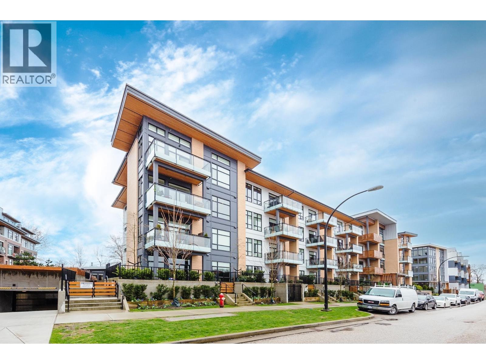 300 Salter Street Unit 401, New Westminster, BC V3M 0L9