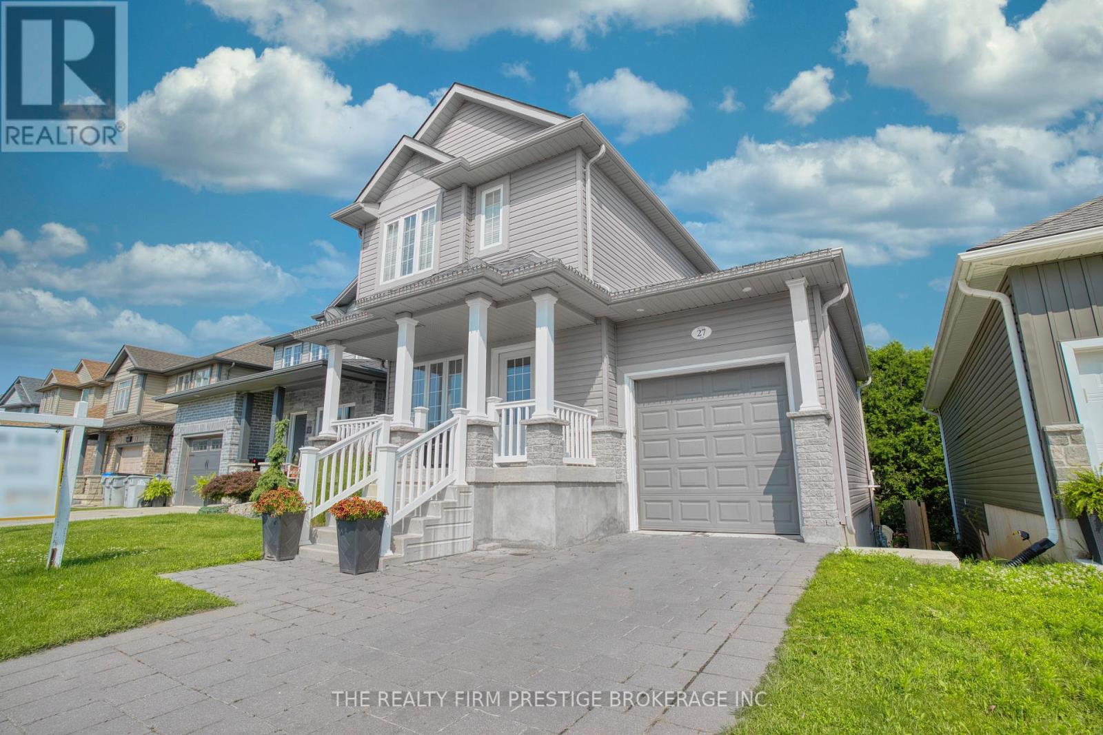 27 Willis Ave, Strathroy-Caradoc, ON N7G 0B6