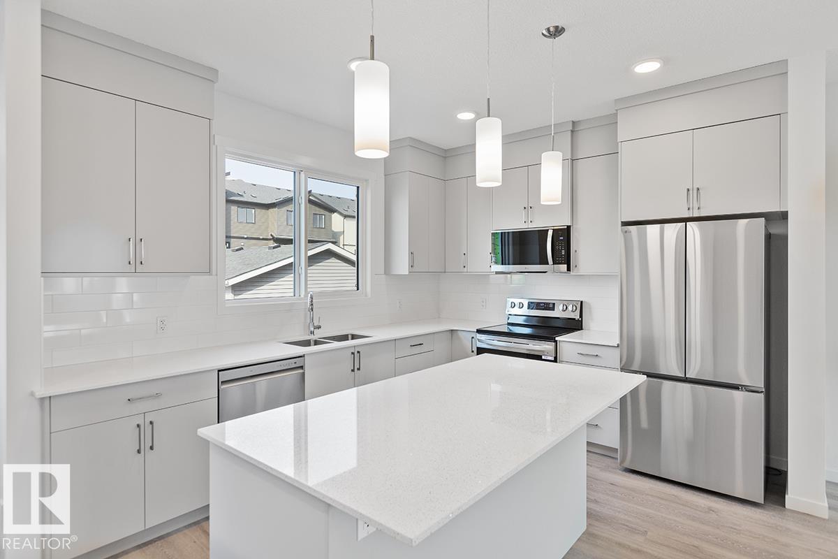 3975 Wren Lo NW, Edmonton, AB T5S 0S9
