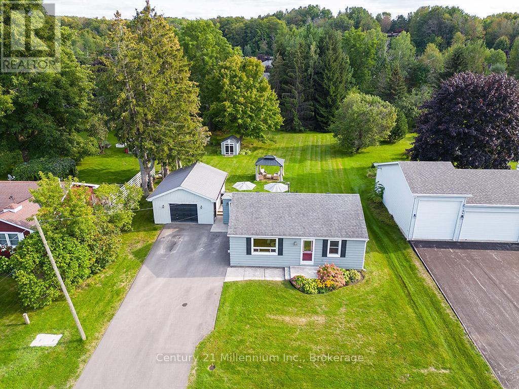 203 Aiken St, Meaford, ON N4L 1B3