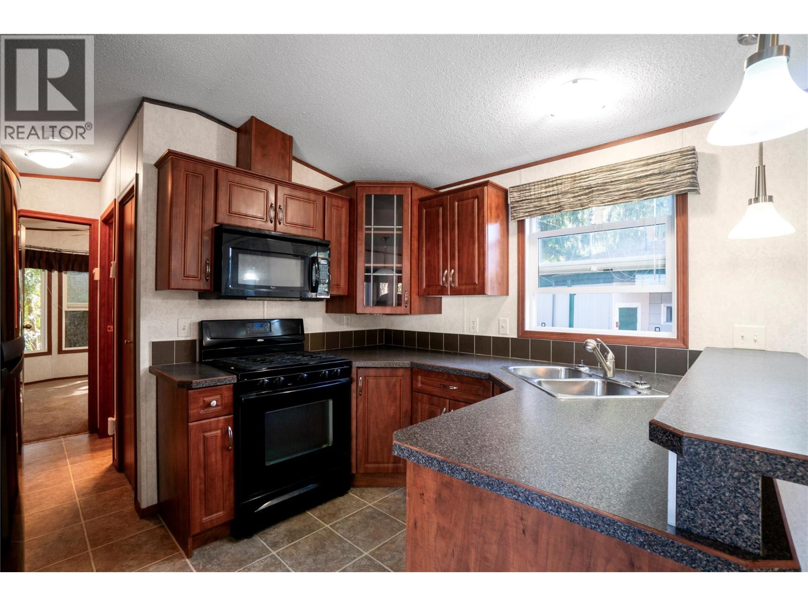 6670 Trans Canada Highway Ne Unit 120, Canoe, BC V0E 1K0
