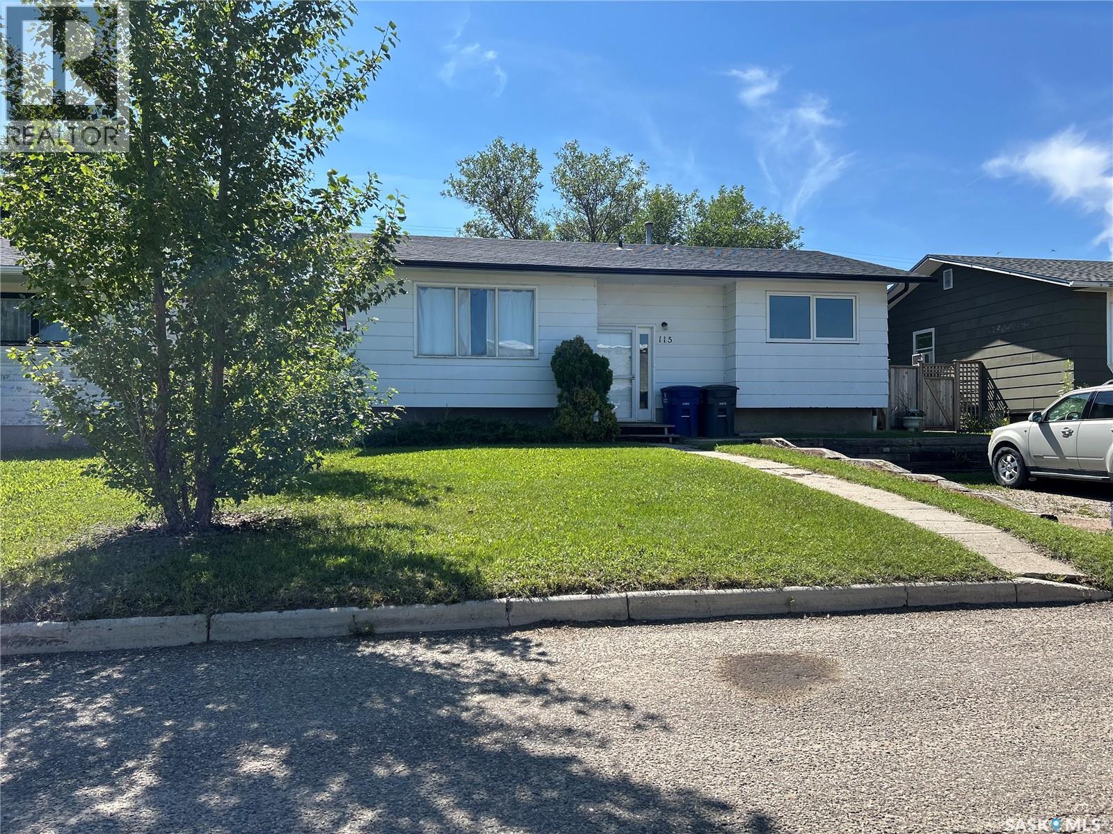 115 Atlantic Ave, Kerrobert, SK S0L 1R0