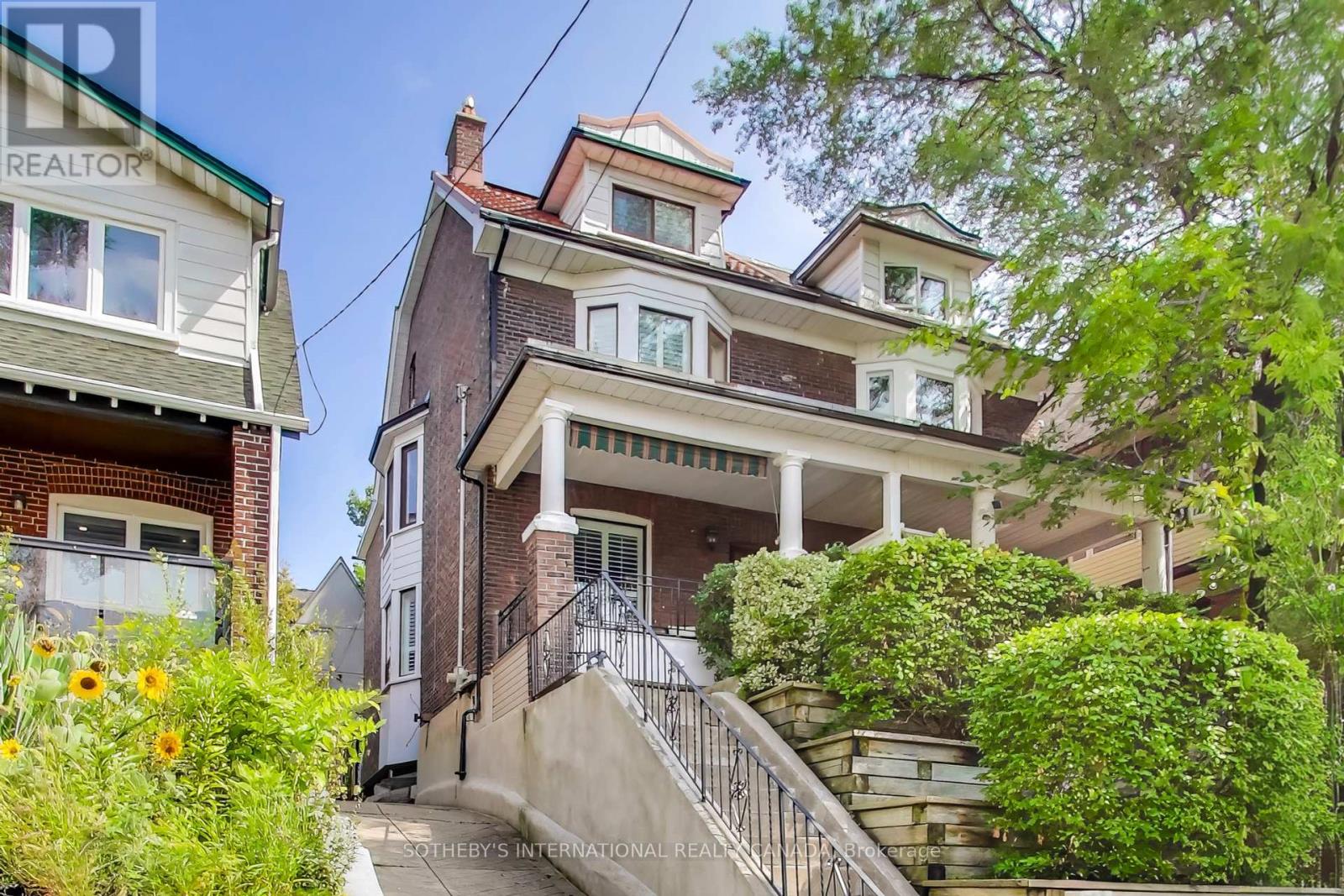 159 Glenmount Park Rd, Toronto, ON M4E 2N3